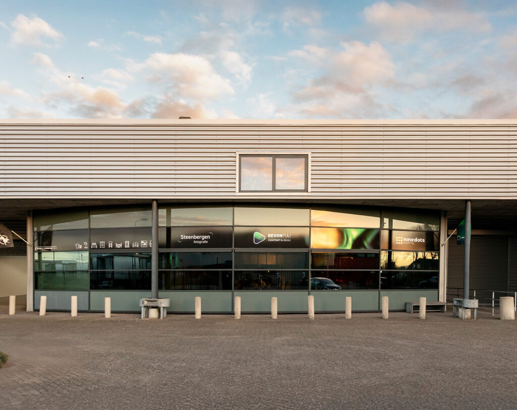 Parkeer gratis en ruim voor de deur bij de filmstudio te huur in de buurt van Breda