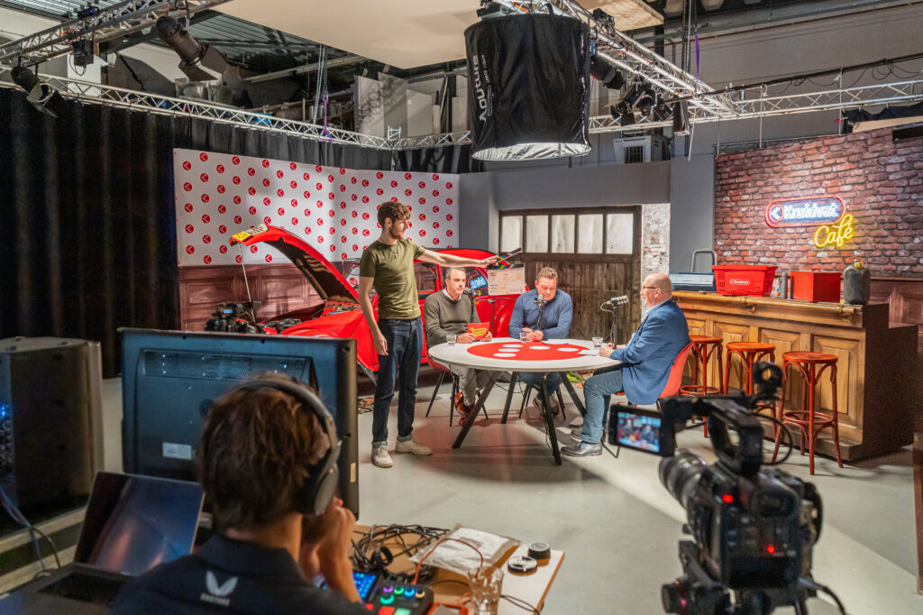 Huur een ruime filmstudio in de buurt van Den Bosch met set op maat