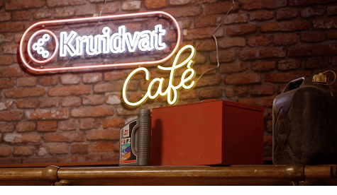 Uniek neon bord op maat voor jouw filmproductie of podcast