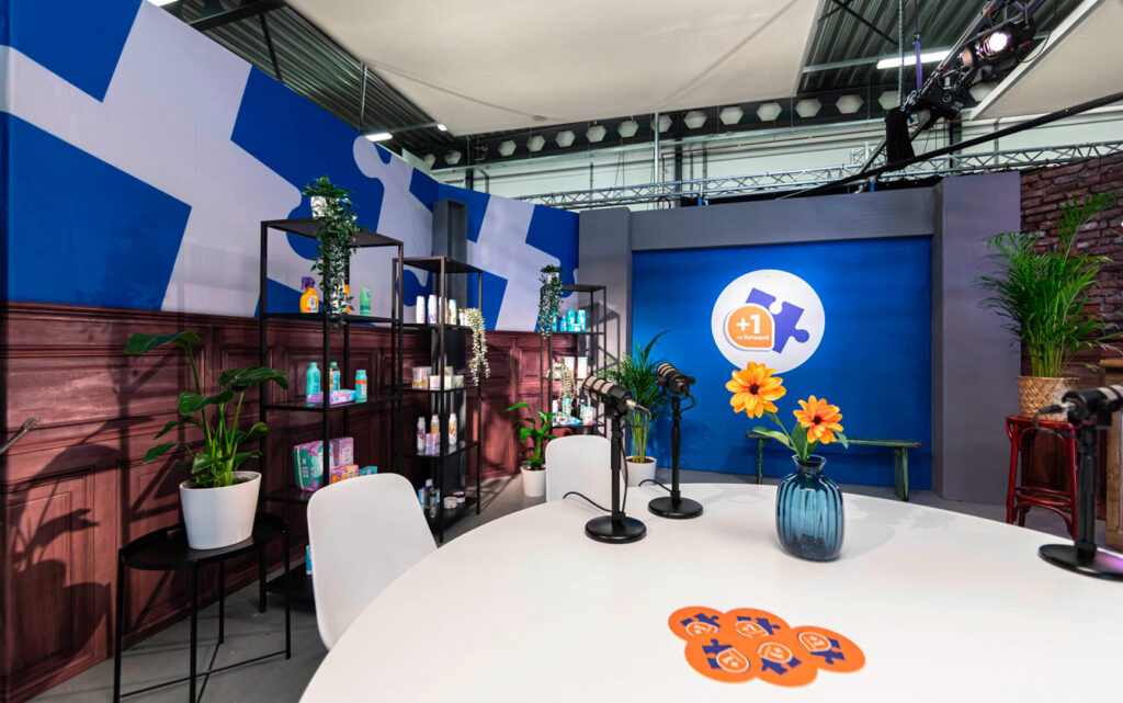 Unieke set op maat voor Trekpleister in filmstudio Revontuli