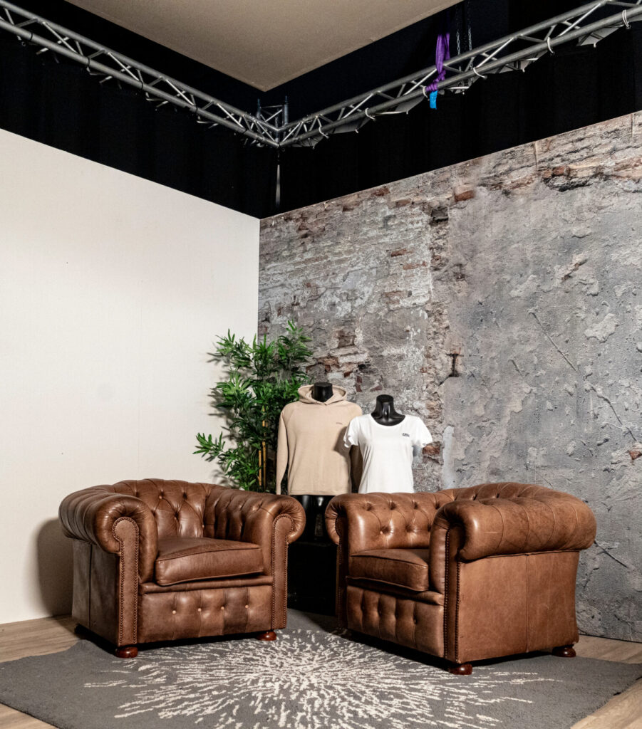 Huur een podcast studio in de buurt van Den Bosch