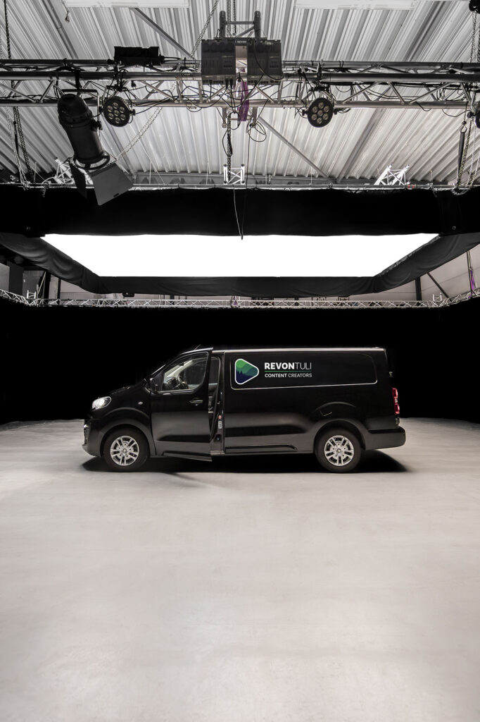 Filmstudio en fotostudio huren in de buurt van Amstelveen met grote softbox