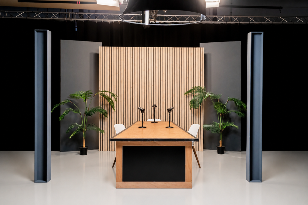 Filmstudio Revontuli met filmset op maat