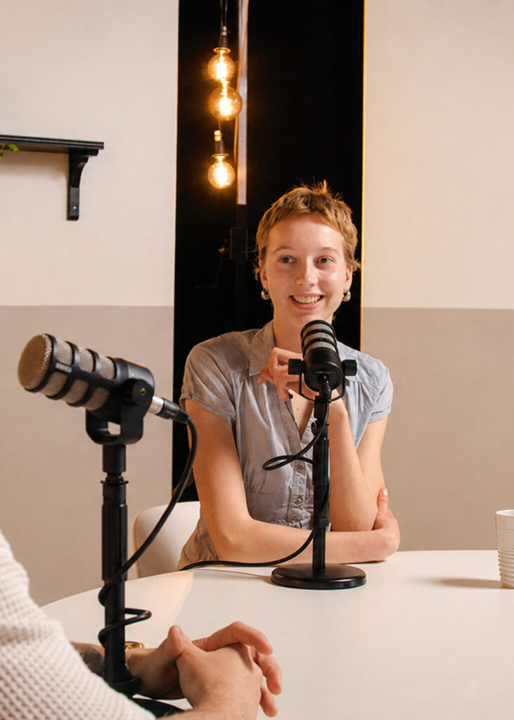 Podcaststudio van Revontuli in IJsselstein, bereikbaar vanuit Dordrecht via de A15